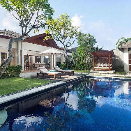 Ghana Villa Seminyak By Pramana Villas Εξωτερικό φωτογραφία