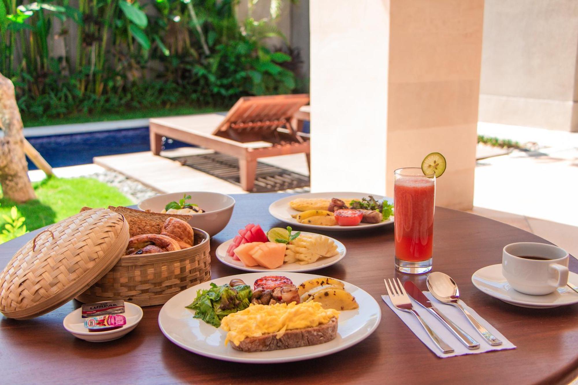 Ghana Villa Seminyak By Pramana Villas Εξωτερικό φωτογραφία